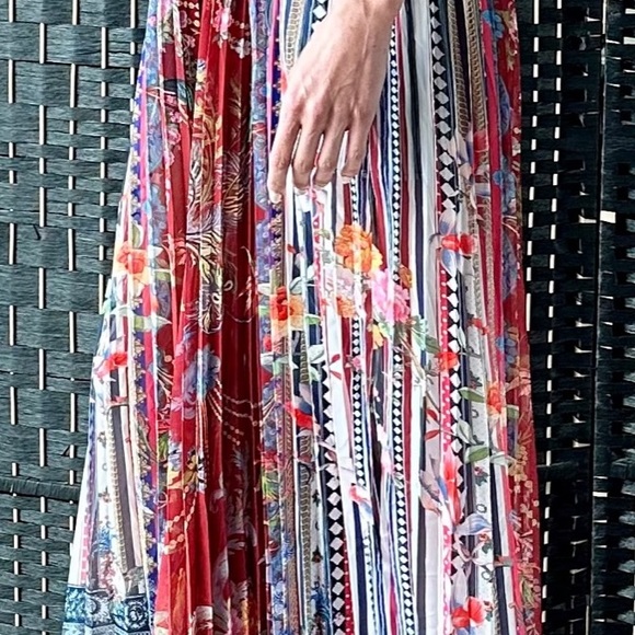 Camilla Halter Jumper - Picture 5 of 9